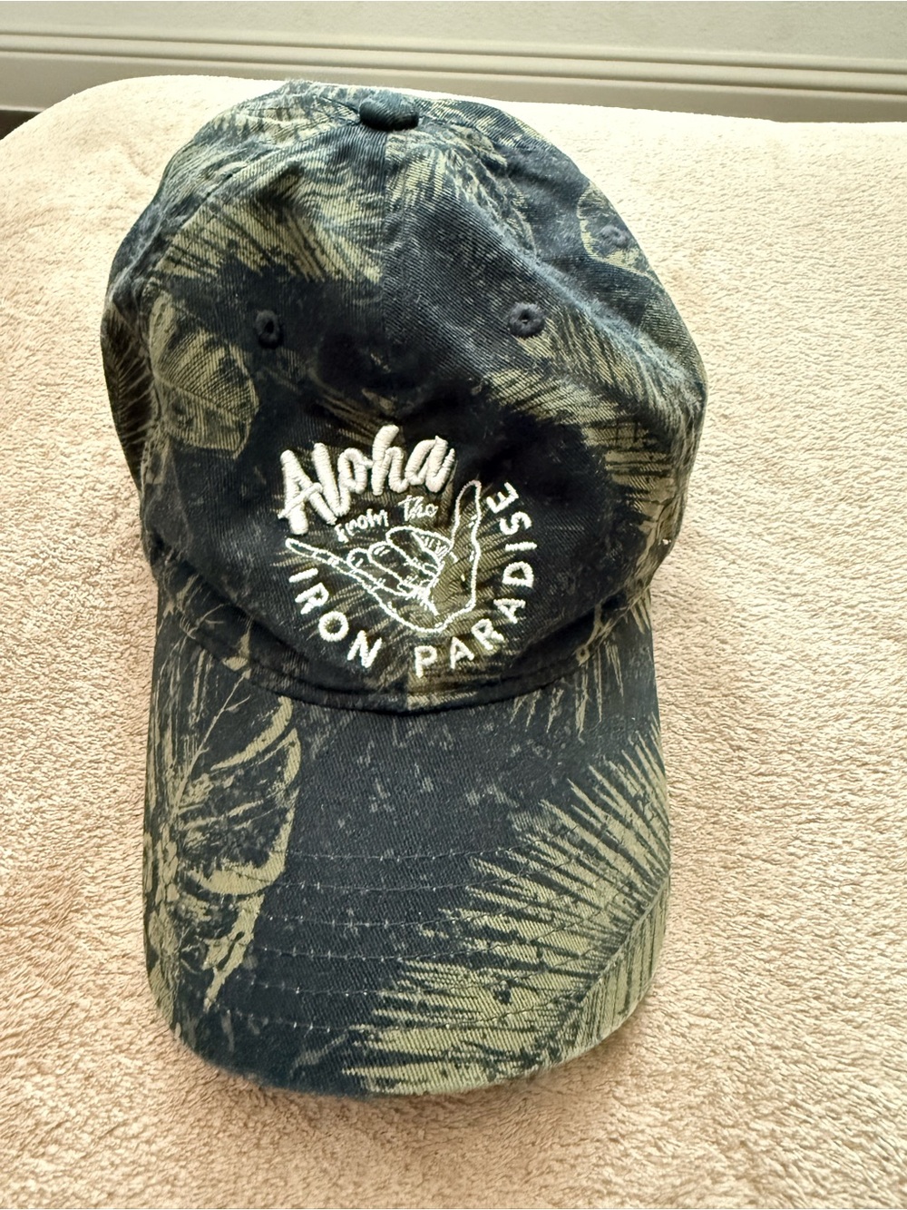 Under Armour Aloha Palm Print Baseball Cap - Black & Olive